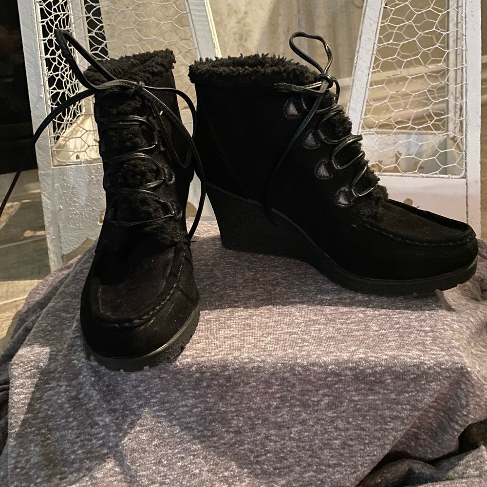 Women’s suede black lace up booties